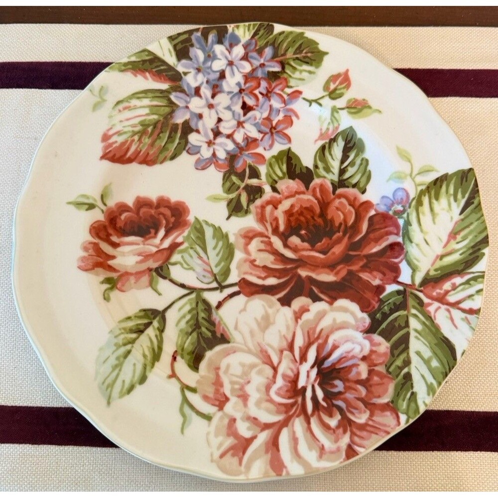 222 Fifth Dinner Plate In Heidi White Fine China 10.5 Inch